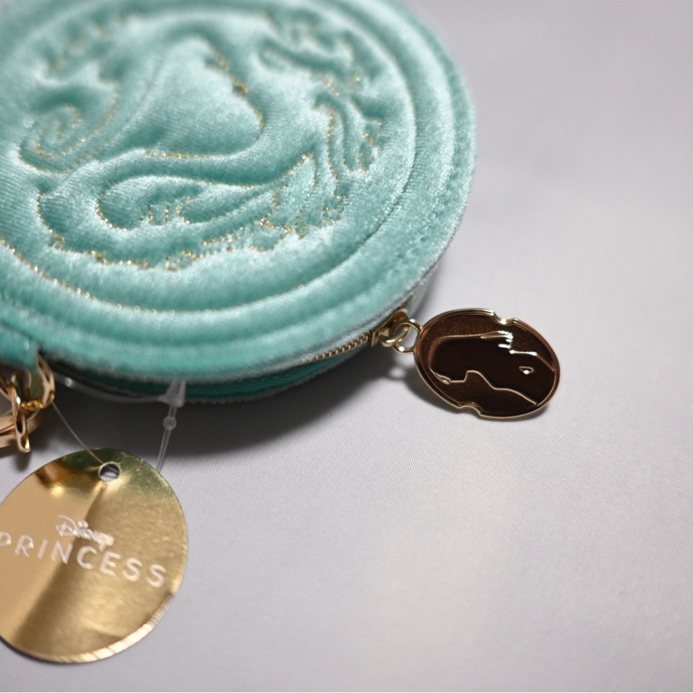 Bath & Body Works NWT Disney Mulan Dragon Coin Purse- In-hand! - Picture 4 of 5